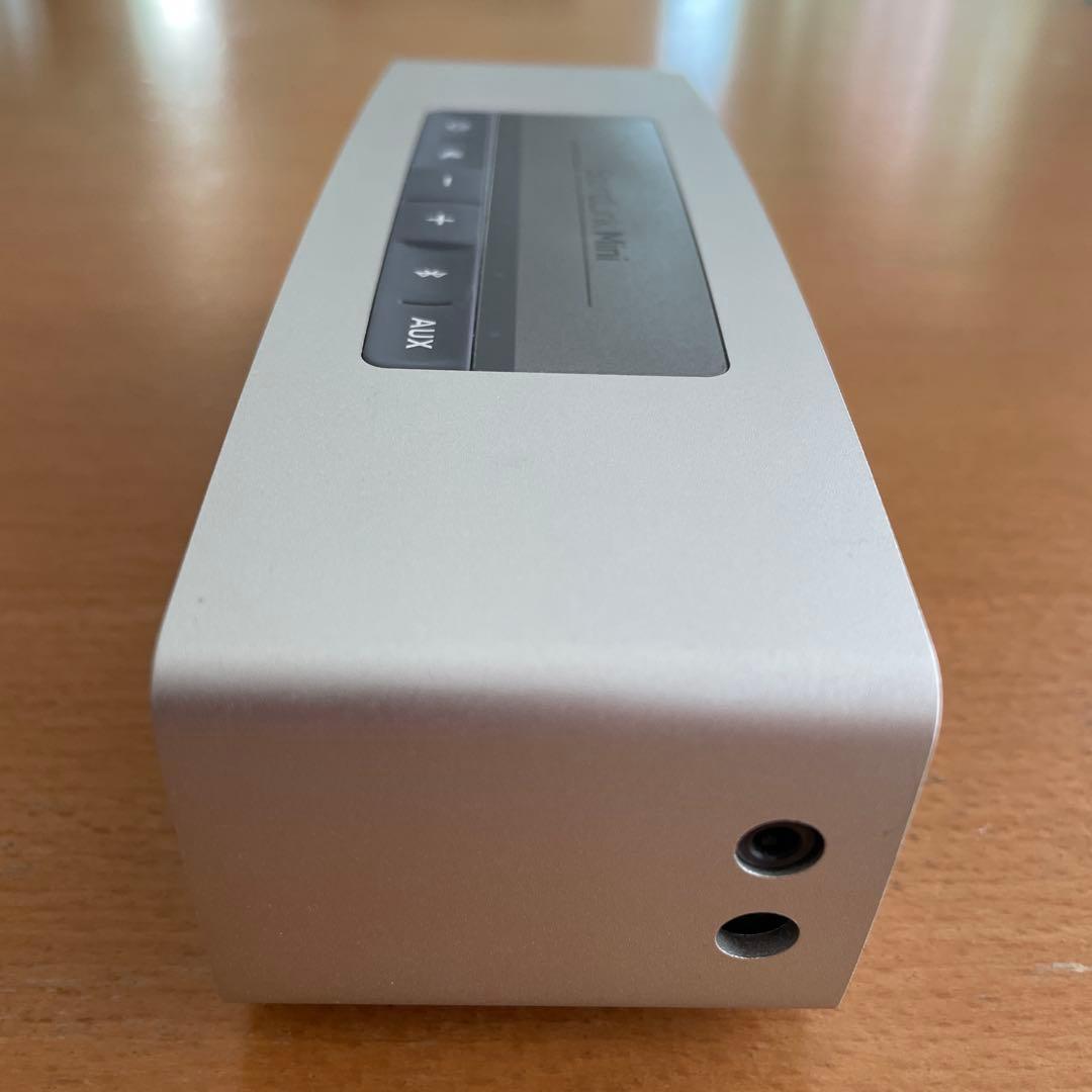 美品！BOSE SoundLink Mini 有線にて使用可能 充電時赤点灯無し