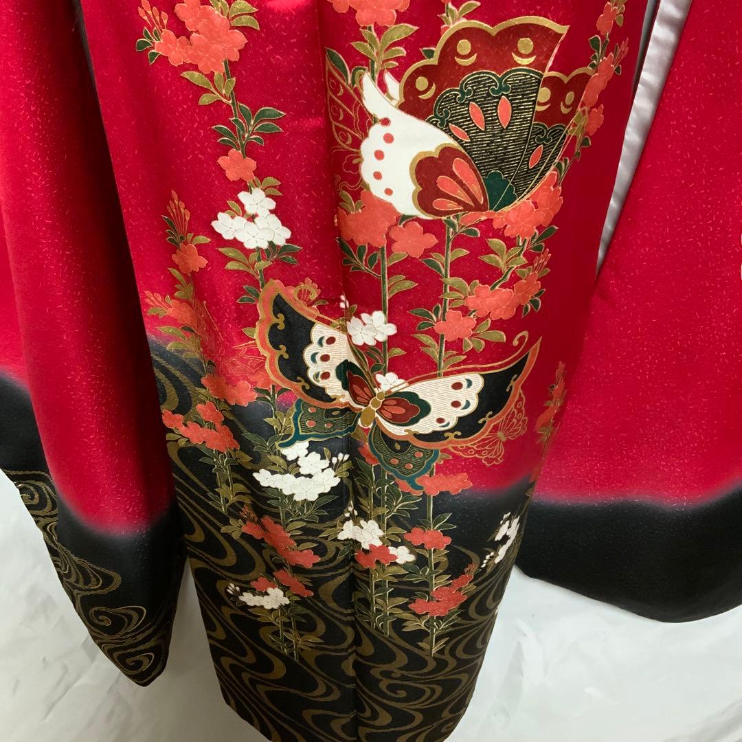 【振袖】鈴屋スーパー鈴ガード加工　赤黒染め分け　蝶と花紋様　正絹　成人式　結婚式