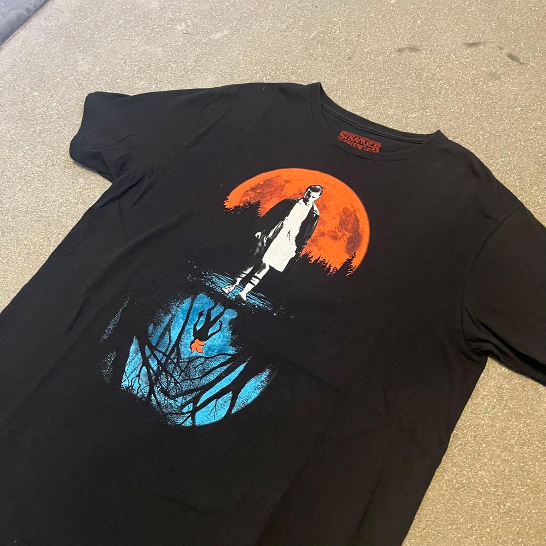 ストレンジャーシングス（Stranger Things）　Tシャツ　古着