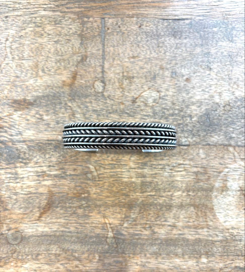 TOM HAWK （トムホーク）ナバホ族 インディアンジュエリー バングル