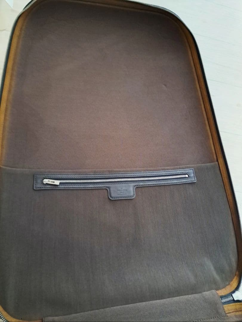 レア！格安！この価格ではありえない！ルイヴィトン　訳ありキャリーケース　ブラック