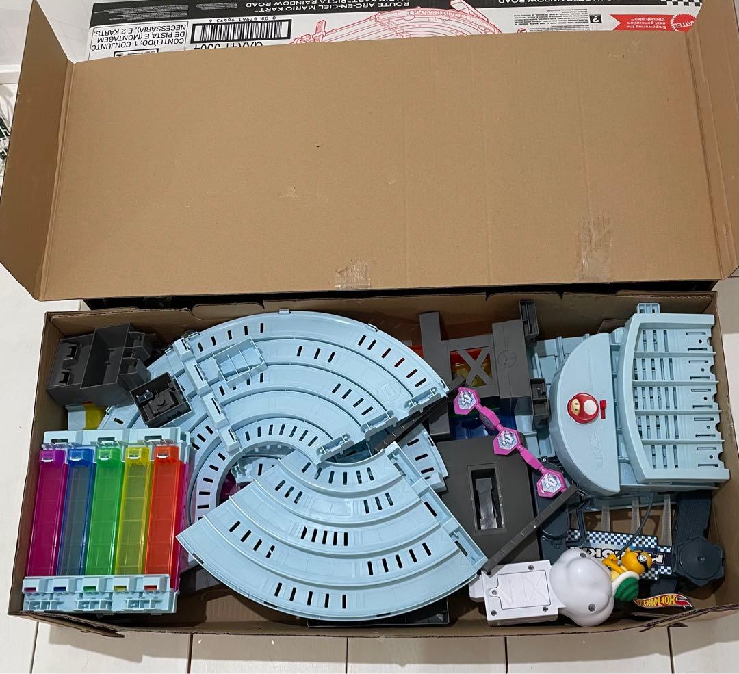 ホットウィール マリオカート レインボーロード