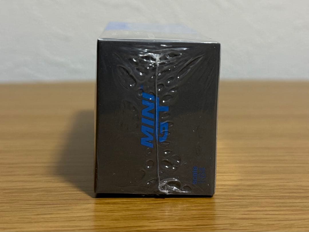 新品未開封 BMW アルピナ B7 xDrive 1/64 MINI GT 2台