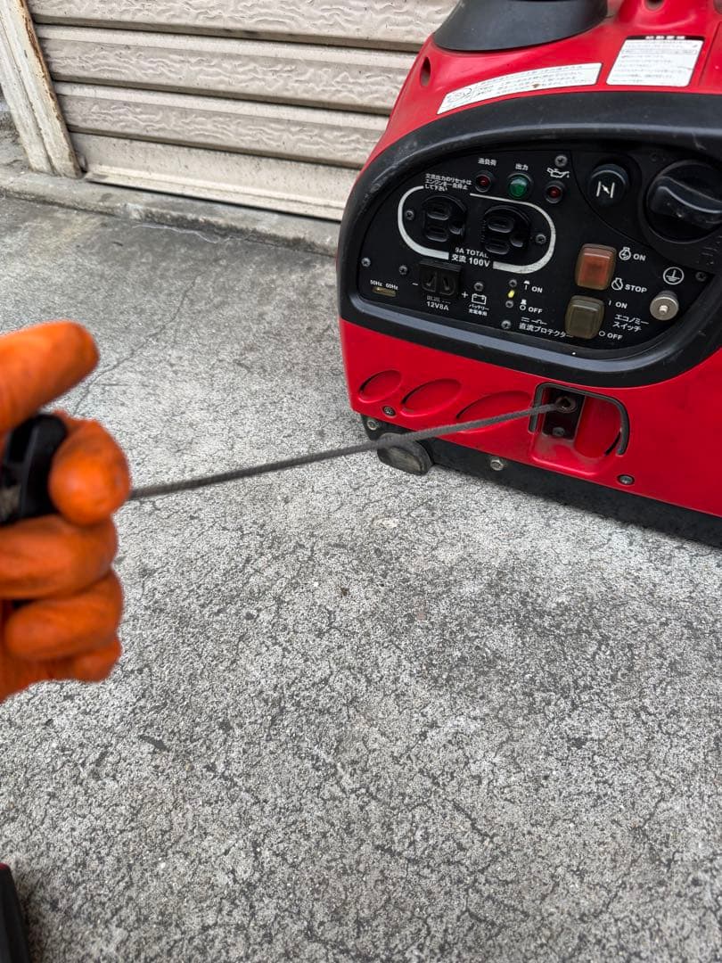 『整備済み』新ダイワ900M インバーター発電機 防災 動作確認済釣り キャンプ