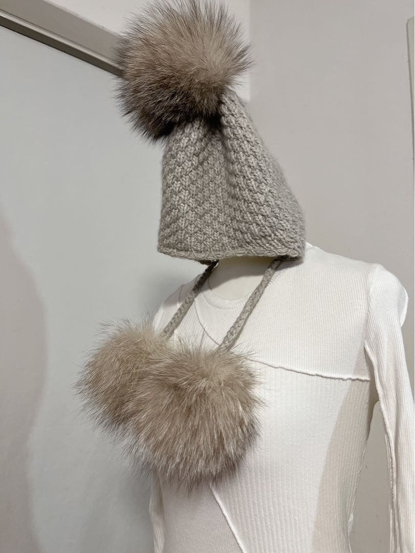 最終価格 INVERNI 3ツポンポンニット帽　ニット帽