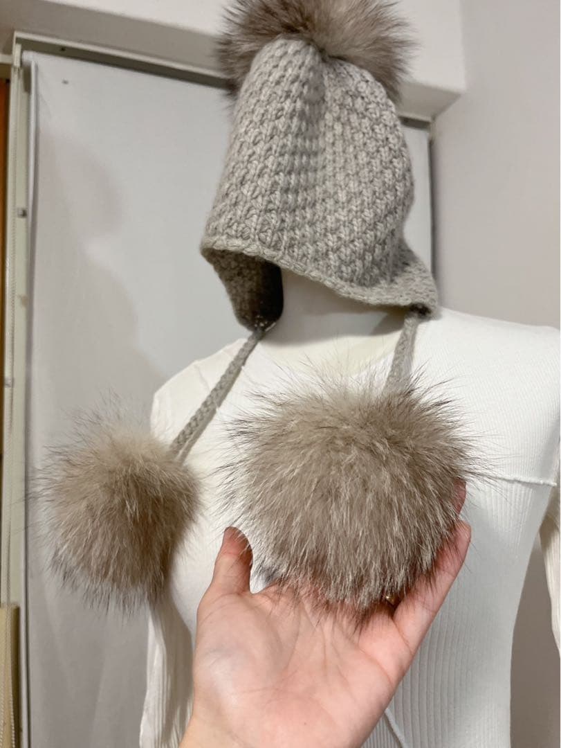 最終価格 INVERNI 3ツポンポンニット帽　ニット帽