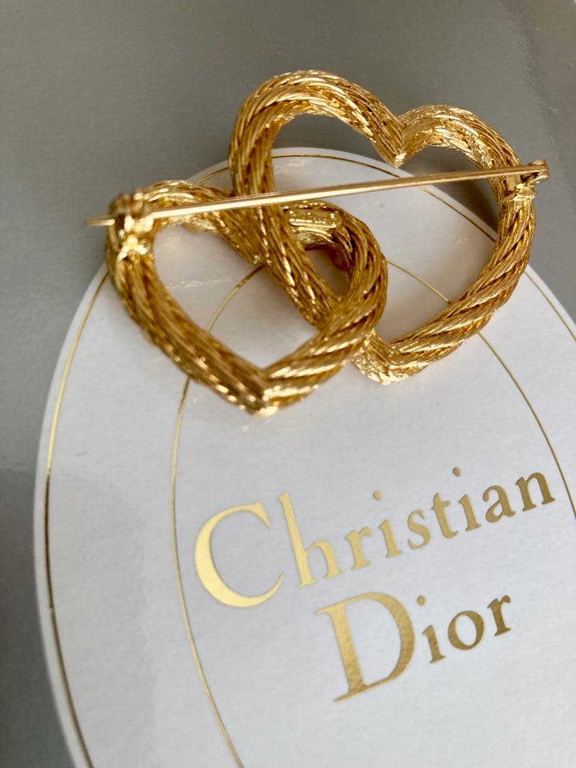 Christian Diorクリスチャンディオール　ビジュー　ゴールド　ブローチ