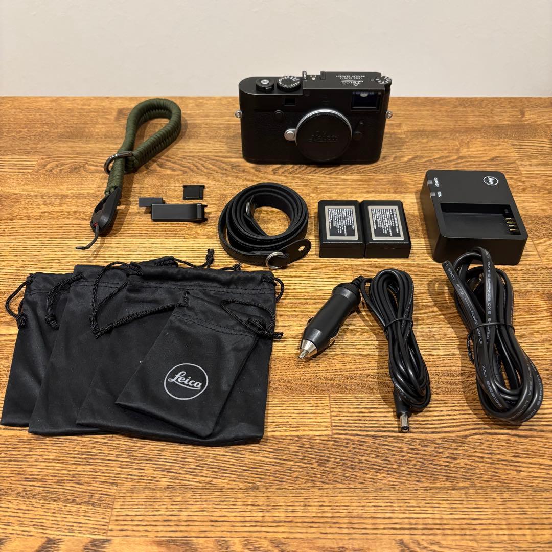 M10-P ボディ + 純正サムレスト 予備バッテリー付属