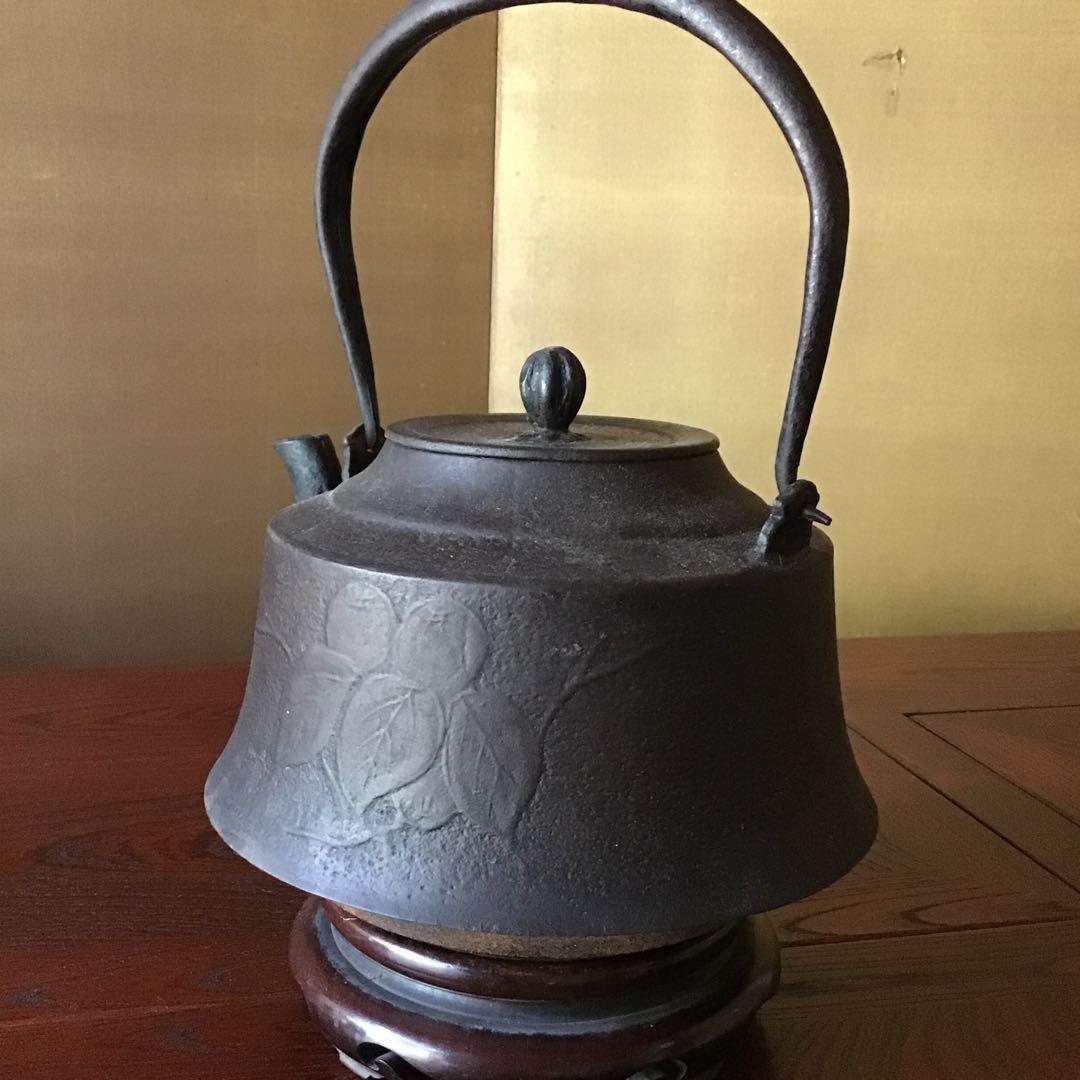 囲炉裏，火鉢様　時代物　大鉄瓶　3L容量