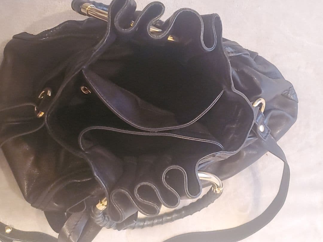 アンドレアマビアーニレザーバッグ