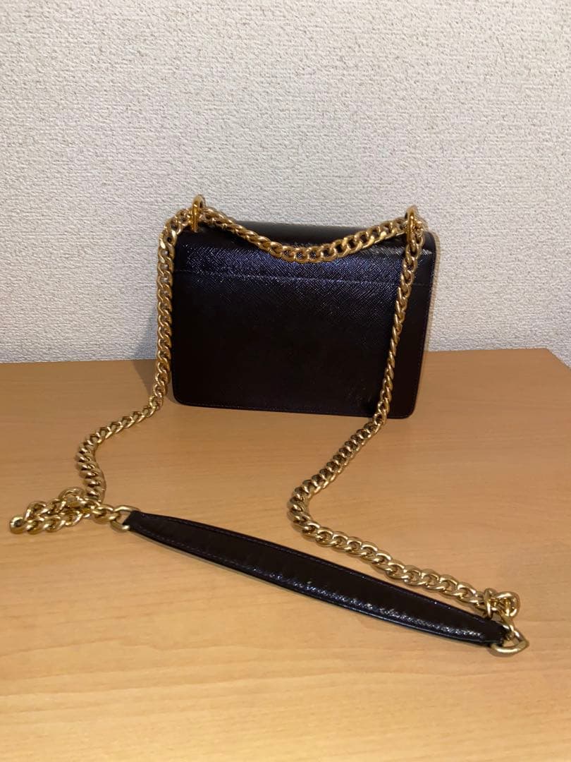 PRADA サフィアーノレザーバッグ　紫