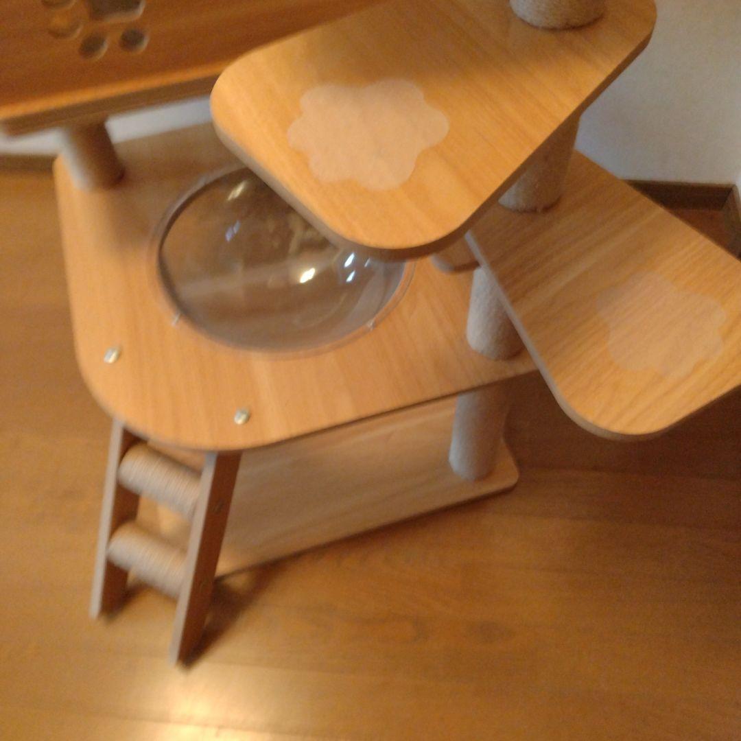 RAKU　木製　キャットタワー ベージュ　宇宙船付き