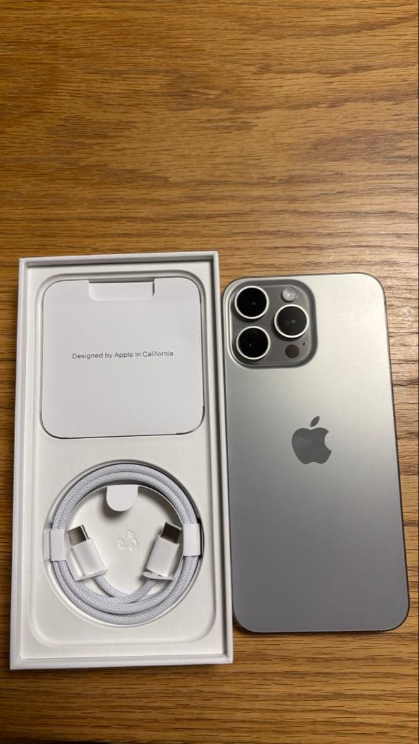 iPhone15Pro Max 256GB 美品