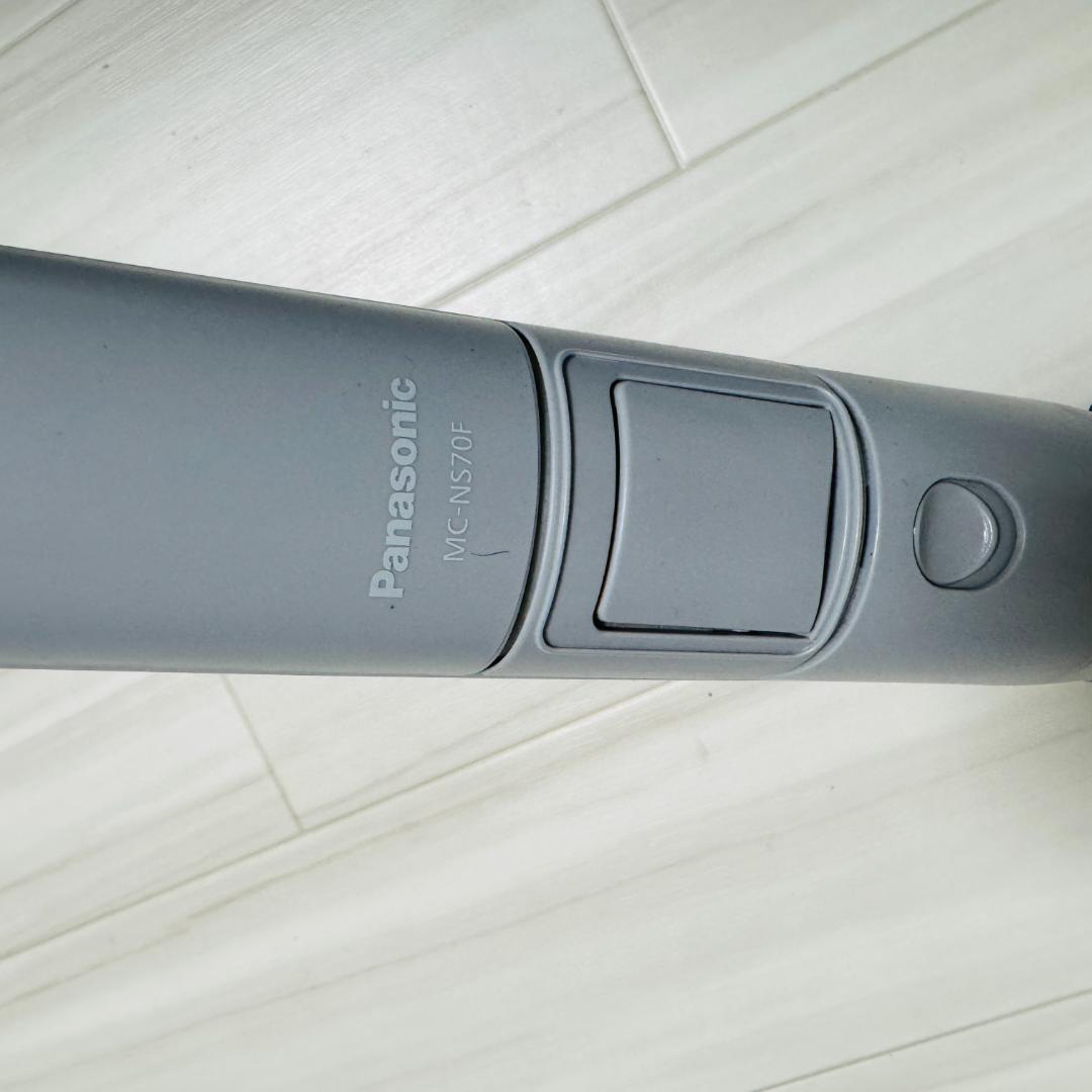 Panasonic パナソニック コードレス掃除機　MC-NS70F