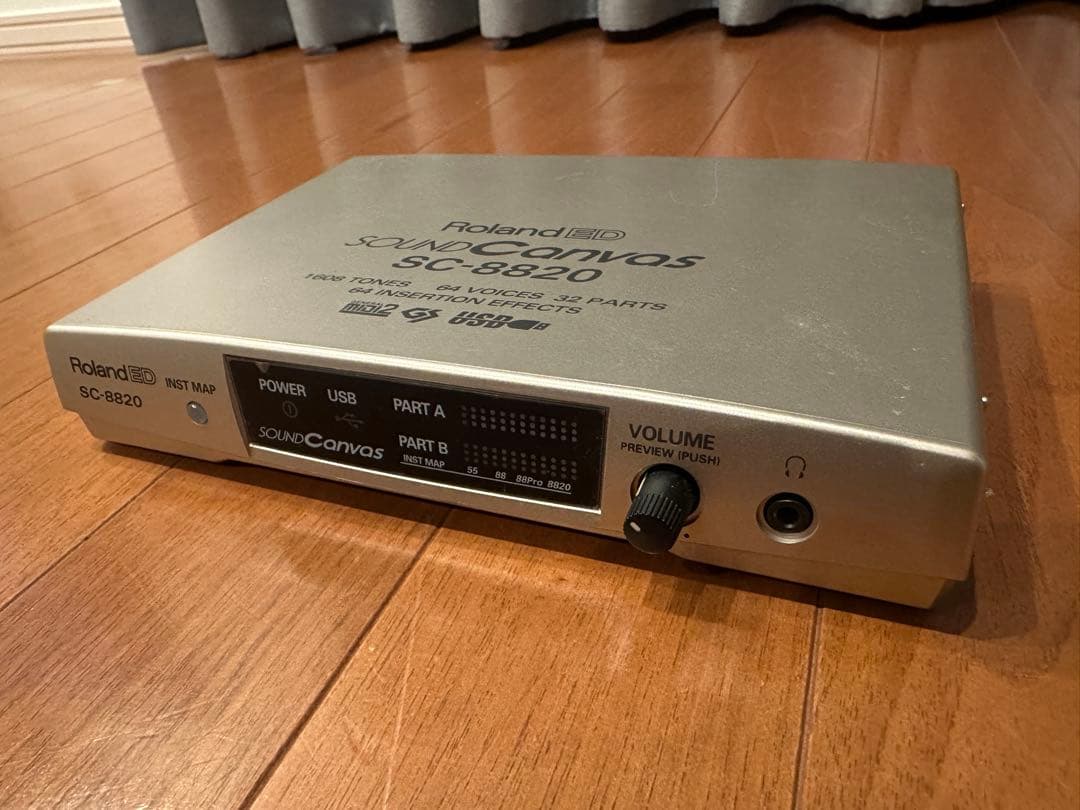 Roland SC-8820 動作未確認