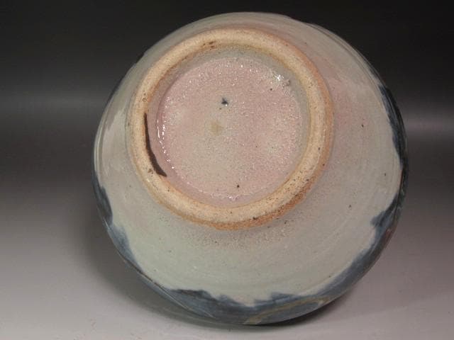 ☆　河井寛次郎　呉須草花図壺　雰囲気ある品です☆y539