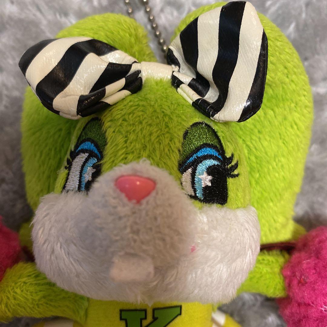 西野カナ カナラビット キーホルダー