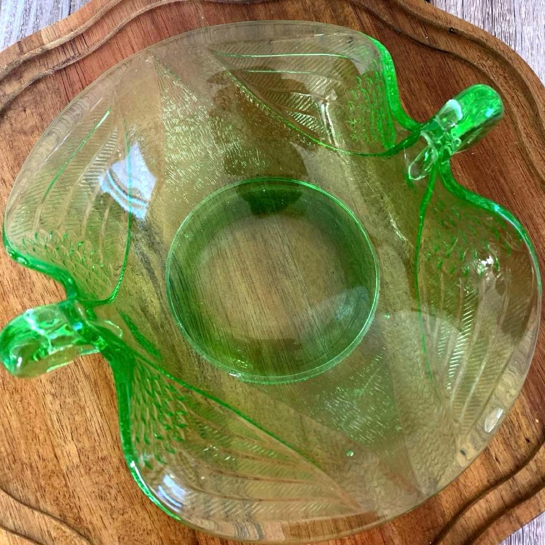 ウランガラス　スワン　キャンディディッシュ