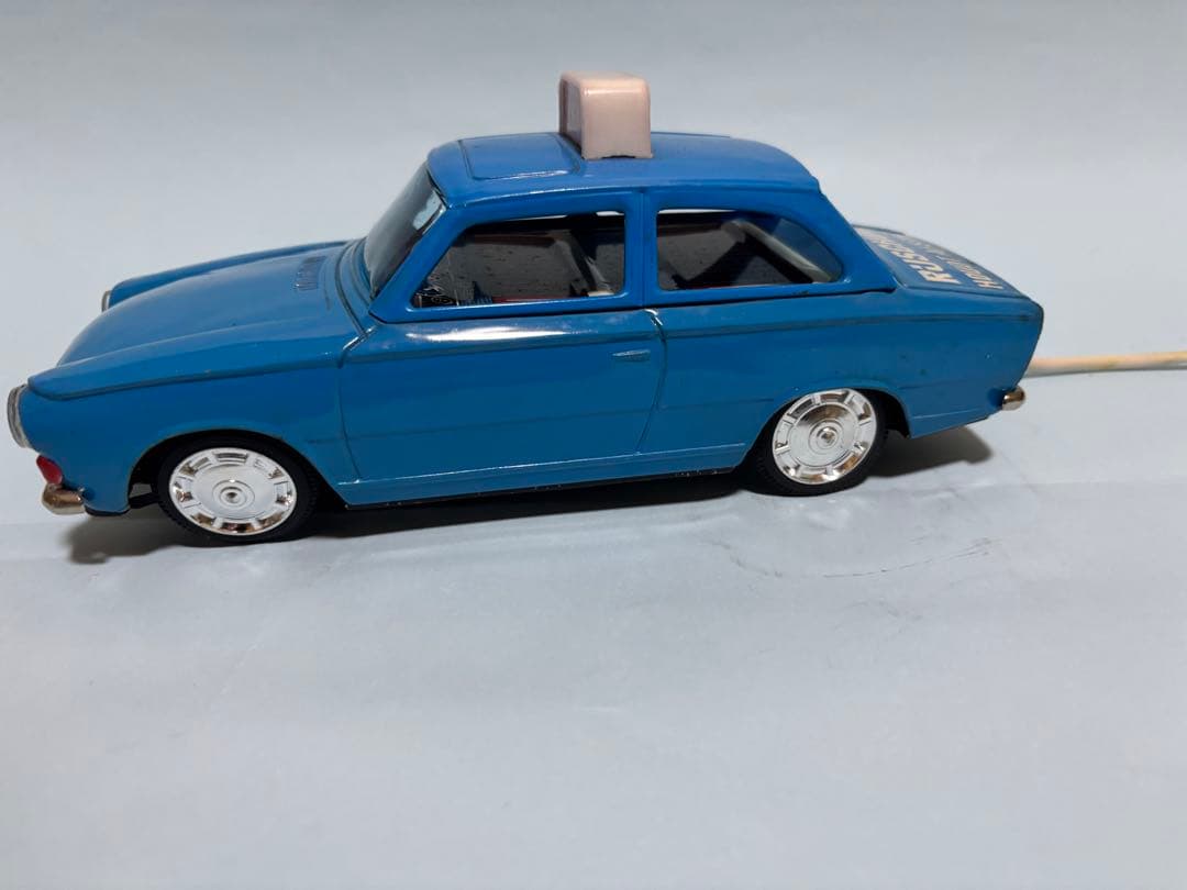 昭和レトロ　ダフ社　ブリキの　「４６」？　ワイヤーリモコン車　完動品です。