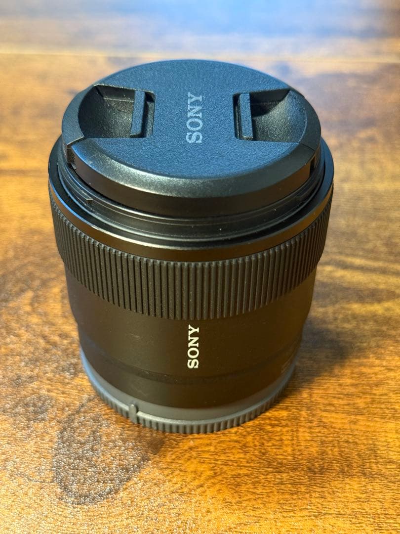 ソニー SONY 11mm F1.8 広角レンズ フィルター・ケース付属 美品