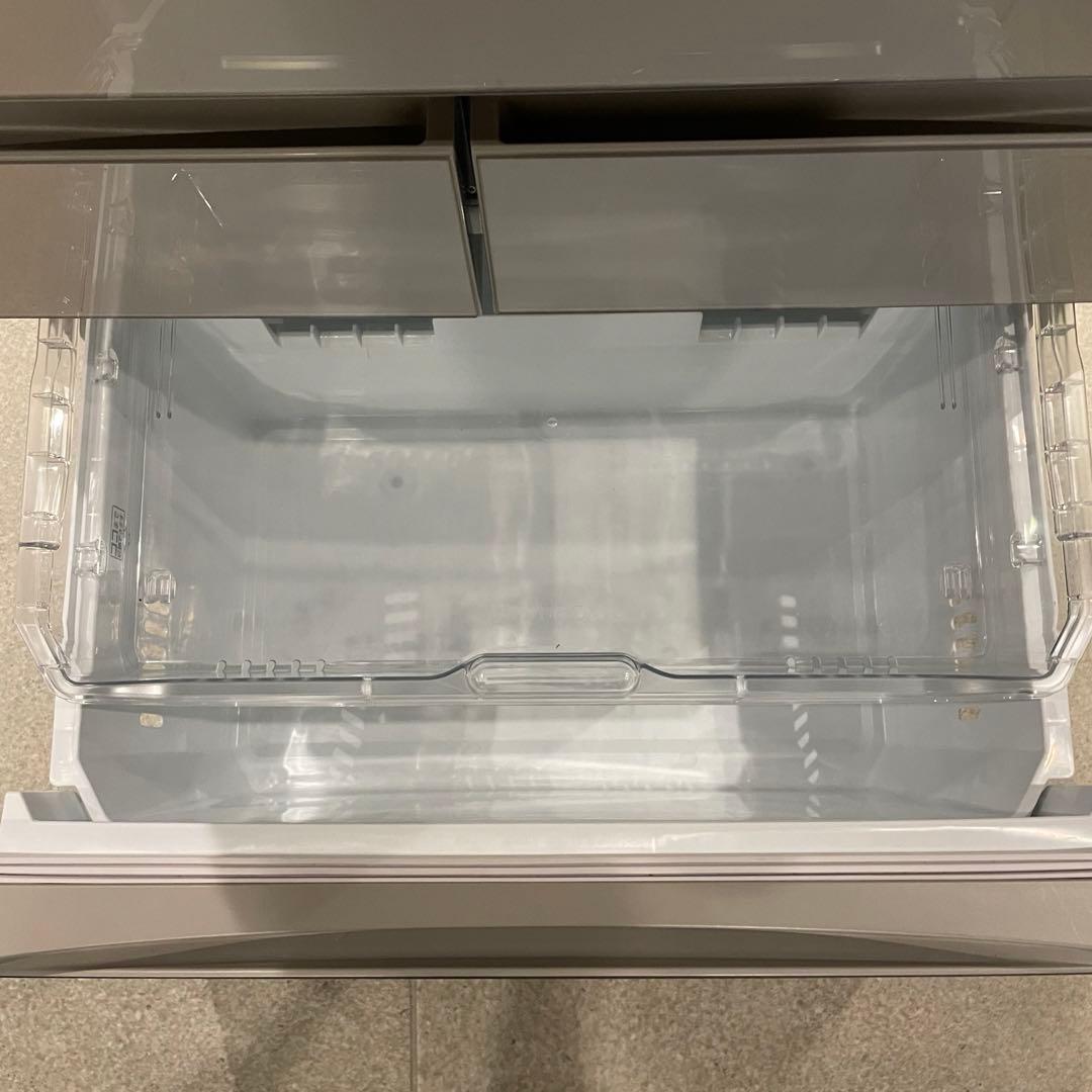 送料設置無料　大型冷蔵庫　TOSHIBA 6ドア　自動製氷機付