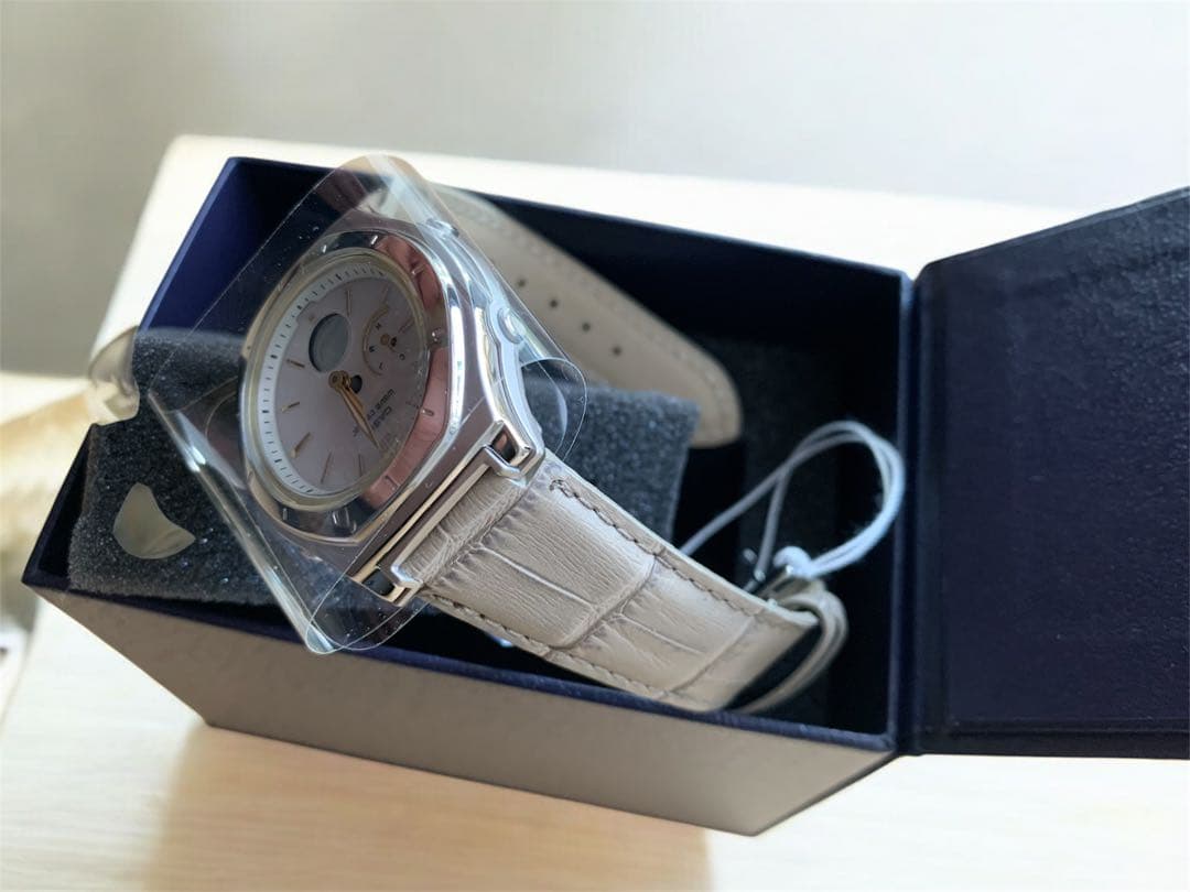 値下げしました！！【新品未使用】CASIO ソーラー時計