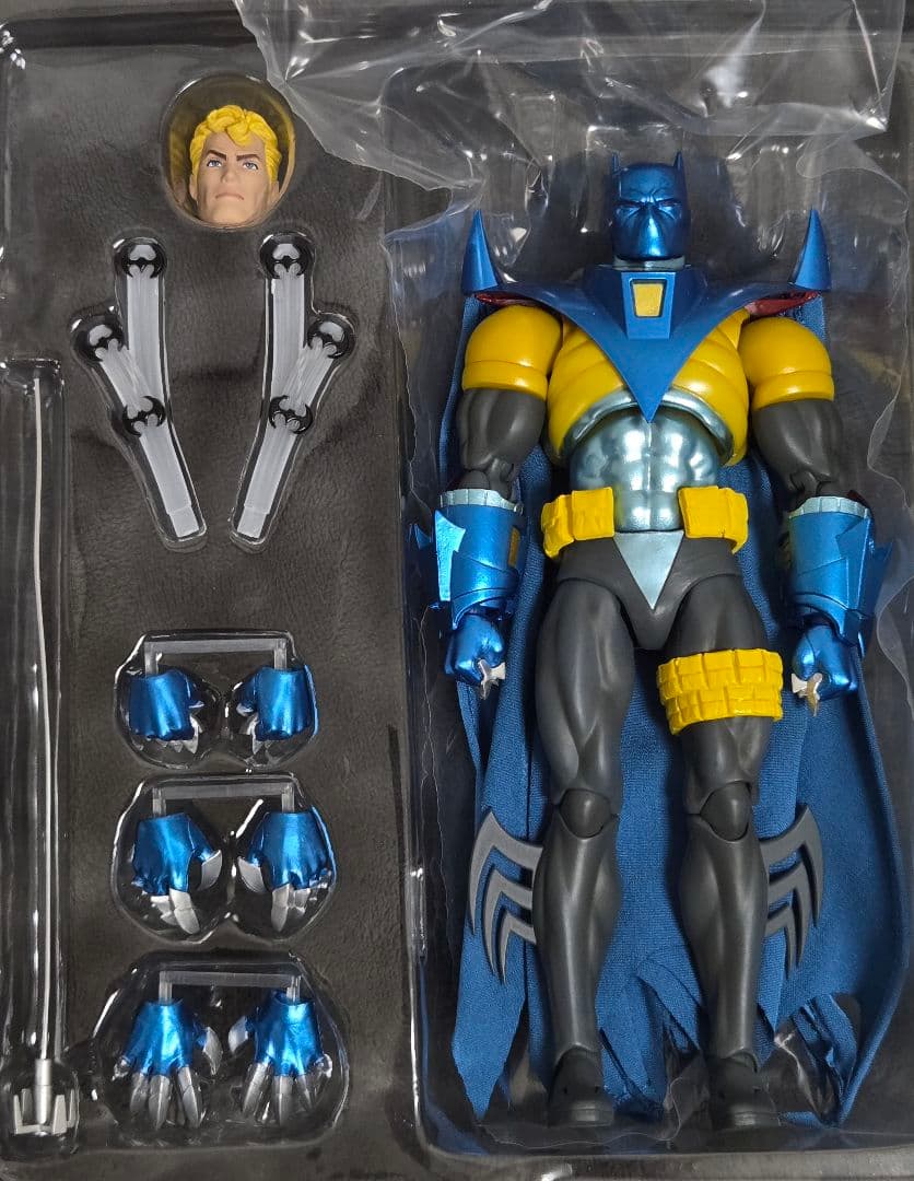 MAFEX マフェックス No.144 KNIGHTFALL BATMAN