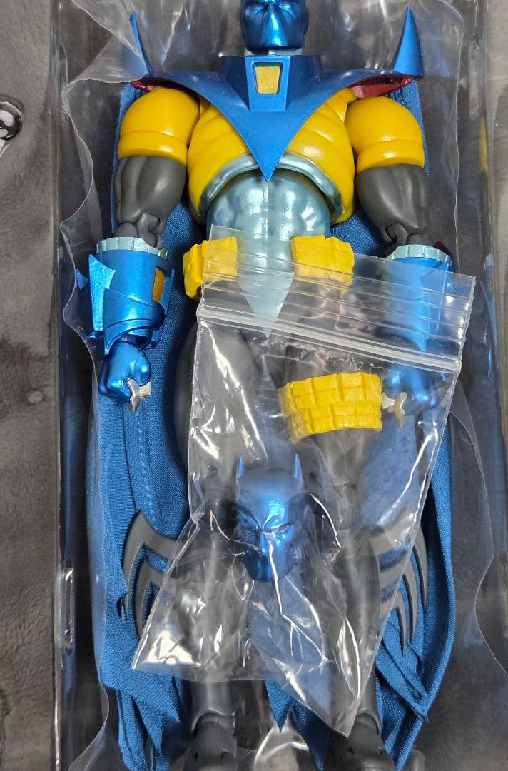 MAFEX マフェックス No.144 KNIGHTFALL BATMAN