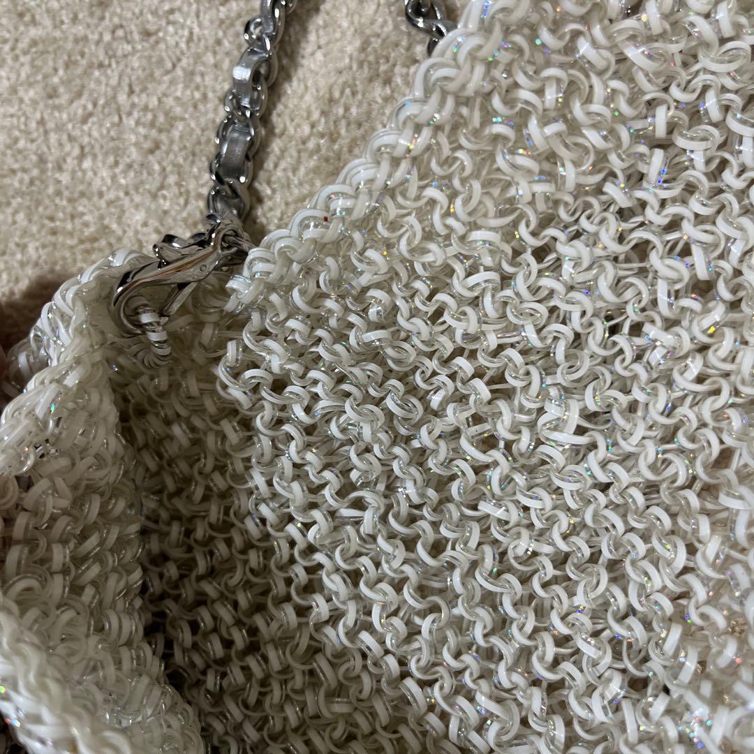 アンテプリマ　シルバーホワイト　ショルダーバッグ