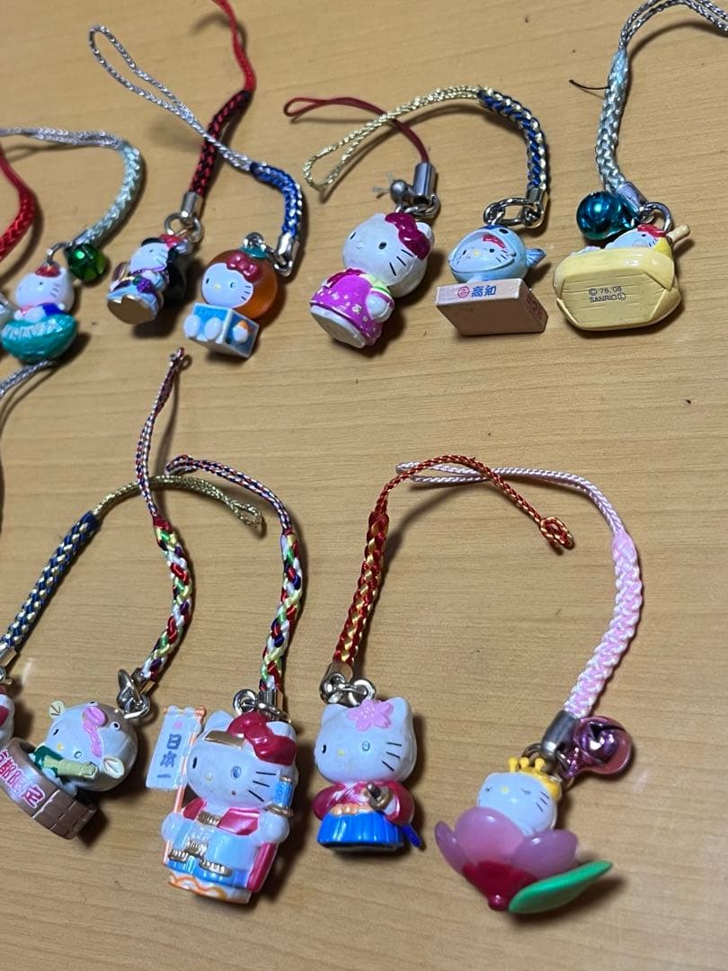 used★サンリオ　ハローキティ　ご当地　根付け　ストラップ　まとめ
