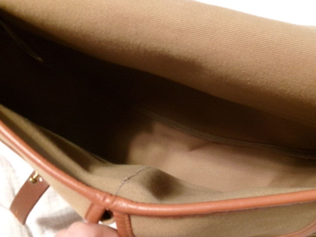 【美品】BRADY ブレディ アリエルトラウト ショルダーバッグ カーキ