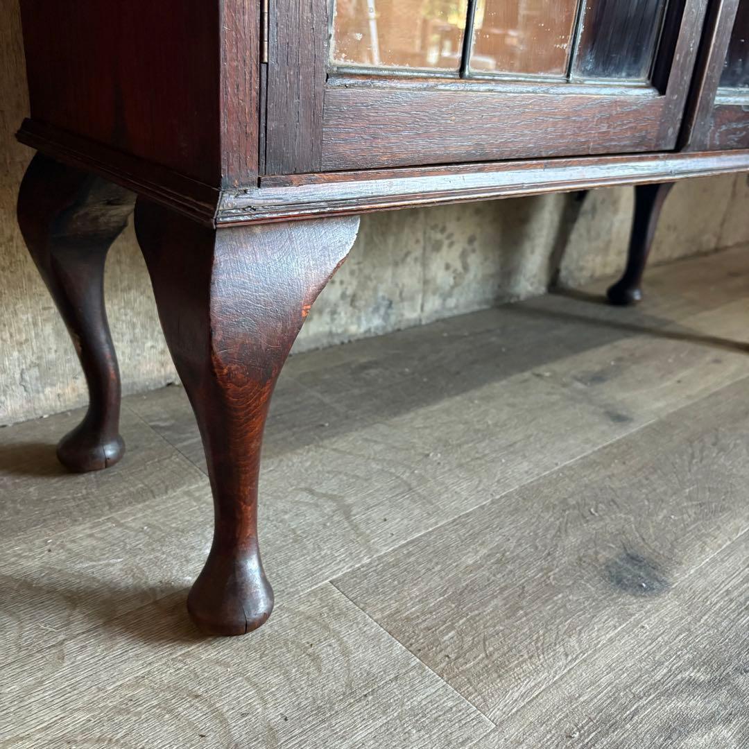 英国アンティーク　ヴィンテージ ブックシェルフ　猫脚キャビネット　クラシック