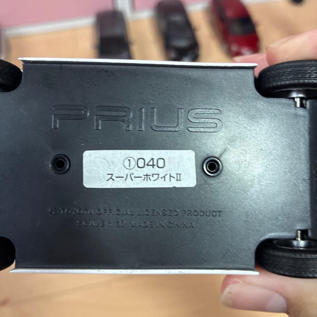 トヨタ プリウス 1/30 色見本ミニカー 傷アリ