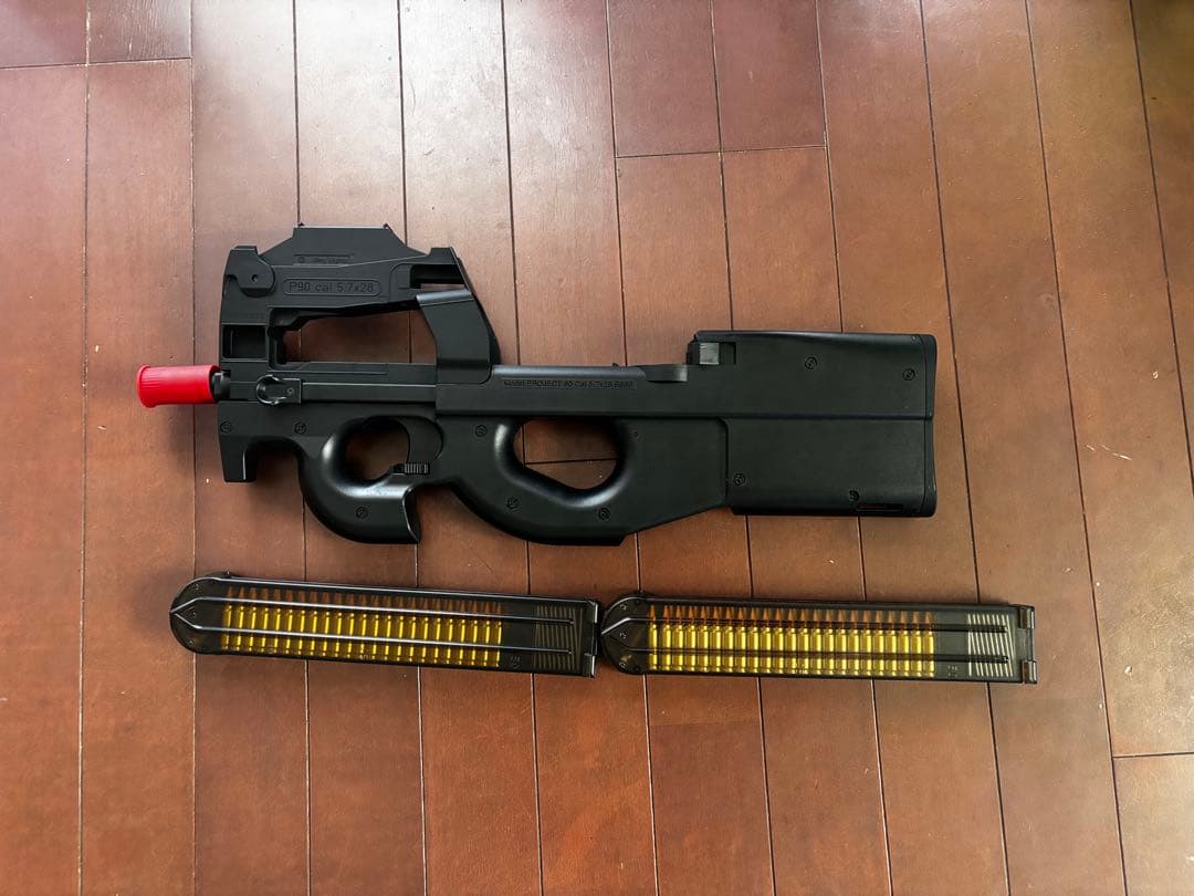 東京マルイ P90 スペアマガジン付き