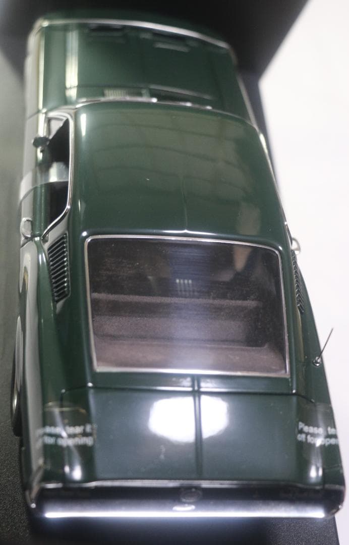 希少オートアート製　映画『ブリット』劇中車　１９６８ムスタングＧＴ　１／１８