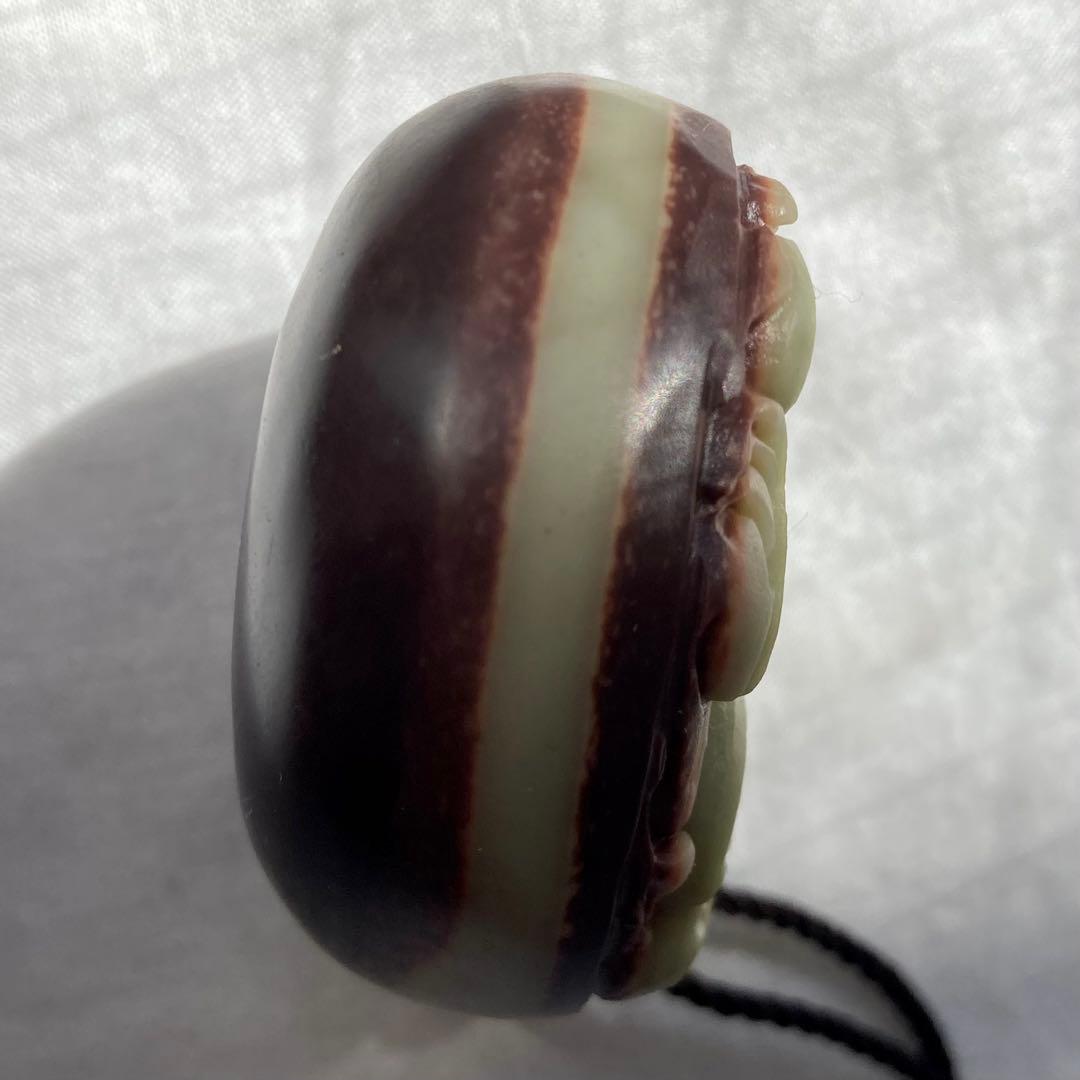 翡翠 硬玉 ジェダイト アンティーク 130.63g 手彫り 彫刻 菩薩 魔除け