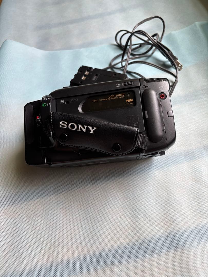 ソニーCCD-TR850 8mm ビデオカメラ ハンディカム VideoHi8