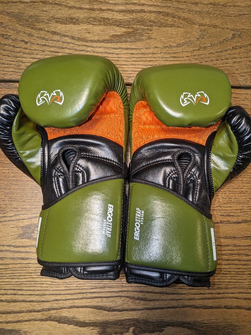 RIVAL Boxing RB80 14オンスライバル　グローブ　ボクシング