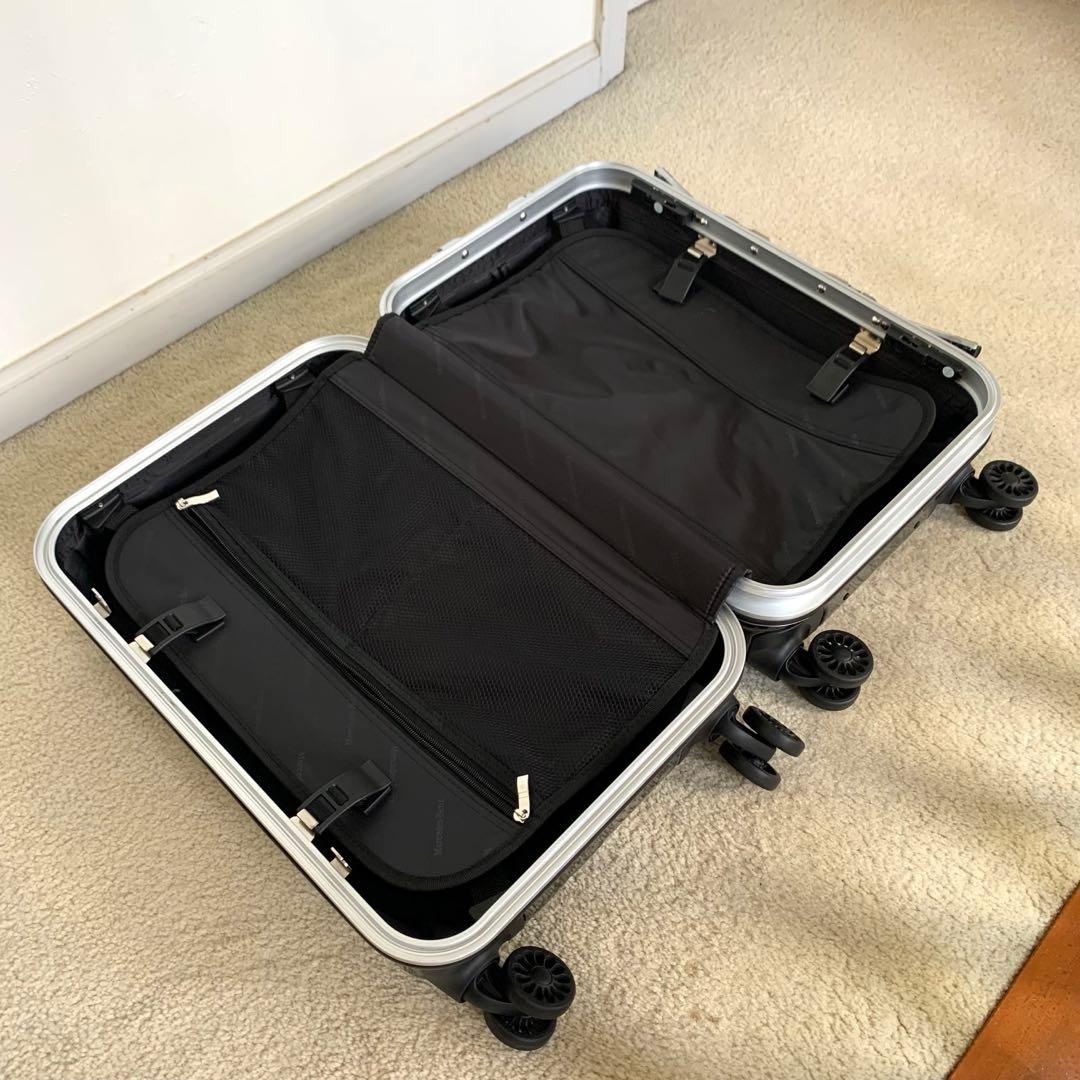 美品　メルセデスベンツ　キャリーケース　4輪　機内持ち込み　TASロック 35ℓ