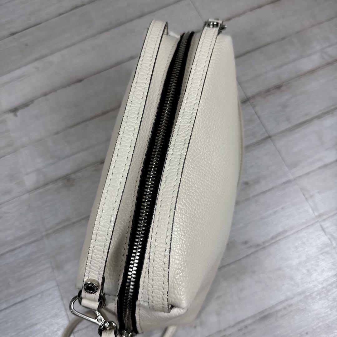 GIANNI CHIARINI アリファ M ショルダーバッグ ホワイト レザー