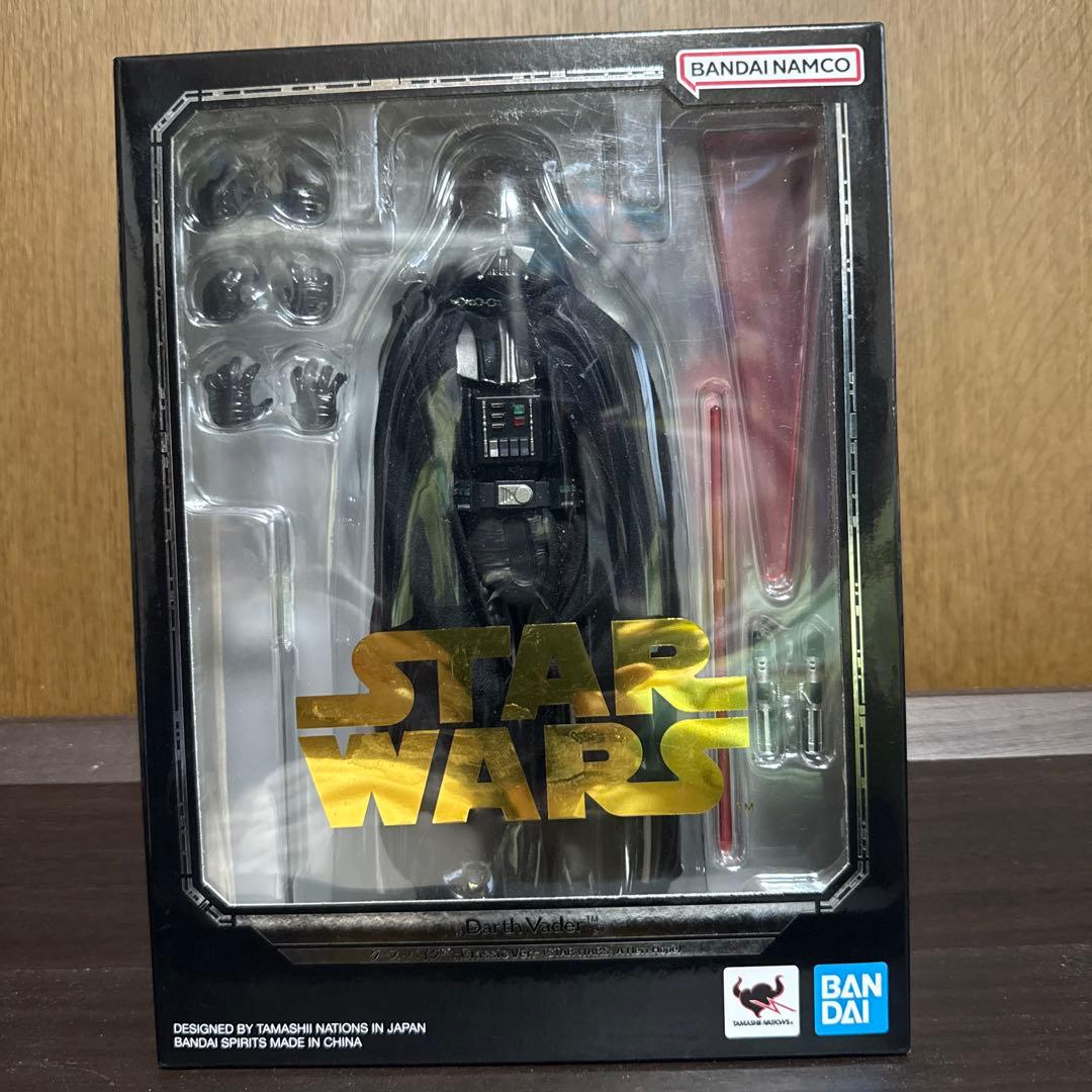 バンダイ　SHFiguarts スターウォーズ　ダースベイダー