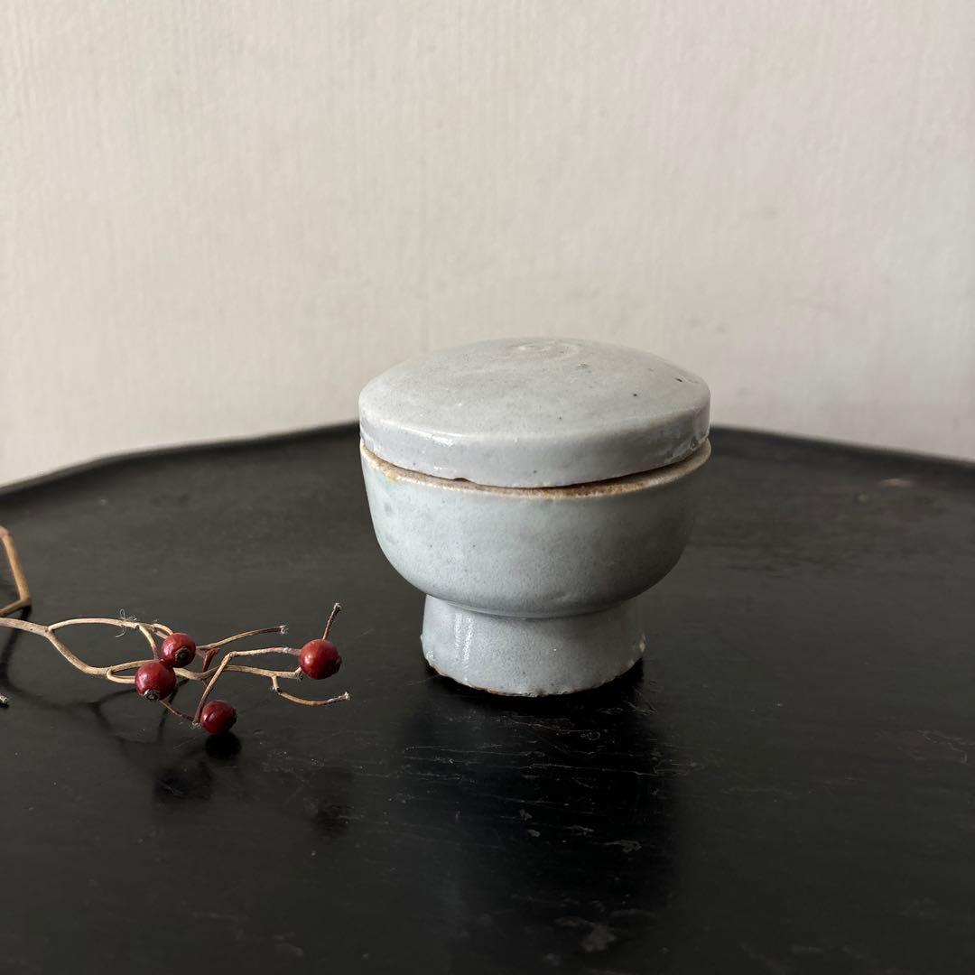 李朝白磁盒子　朝鮮古美術　合子 蓋物　古道具　アンティーク　骨董　韓国古民芸