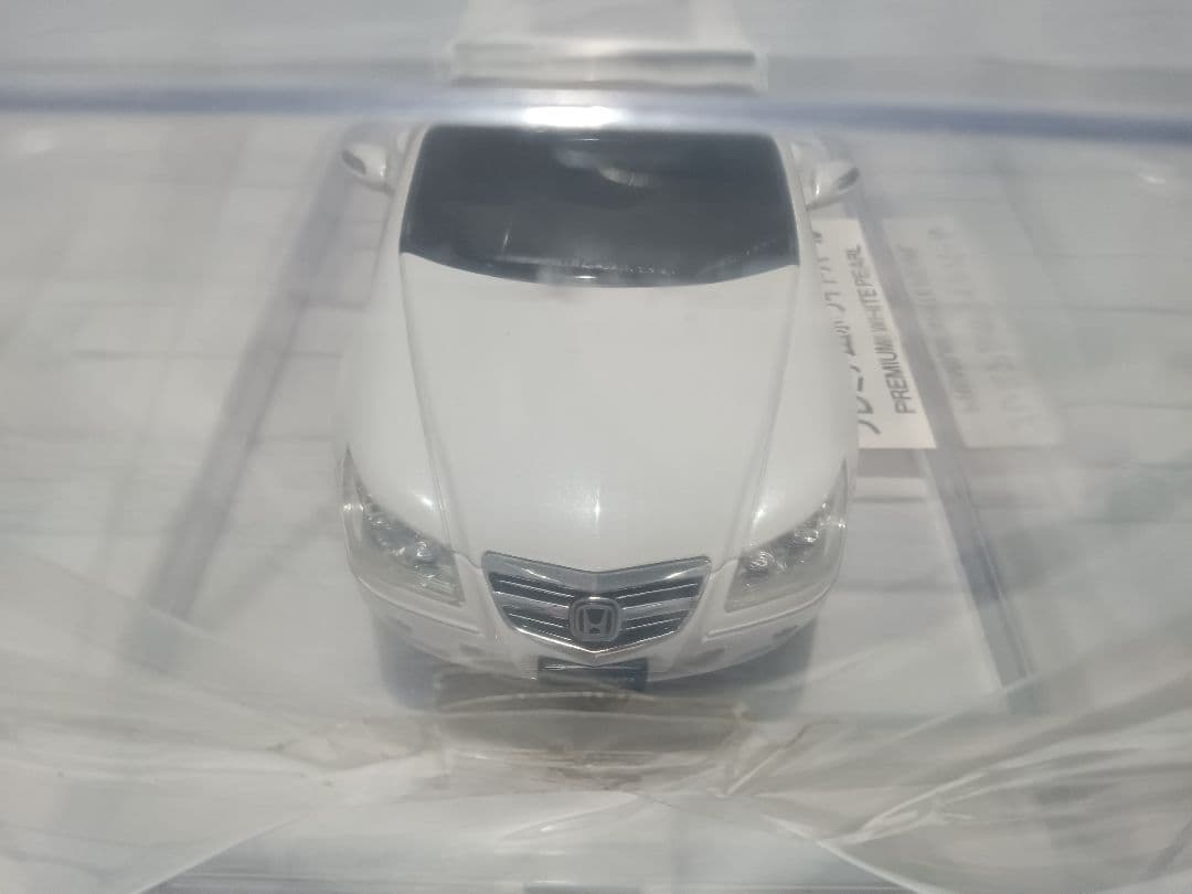 1/24 ホンダ　カラーサンプル　ミニカー　レジェンド　ホワイトパール