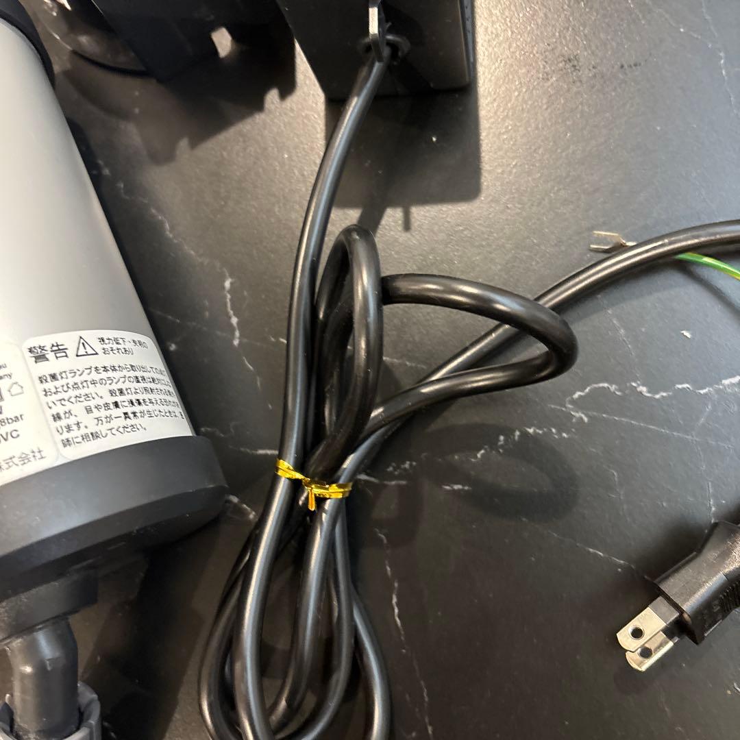 エーハイムリーフレックスUV350 殺菌灯交換済み