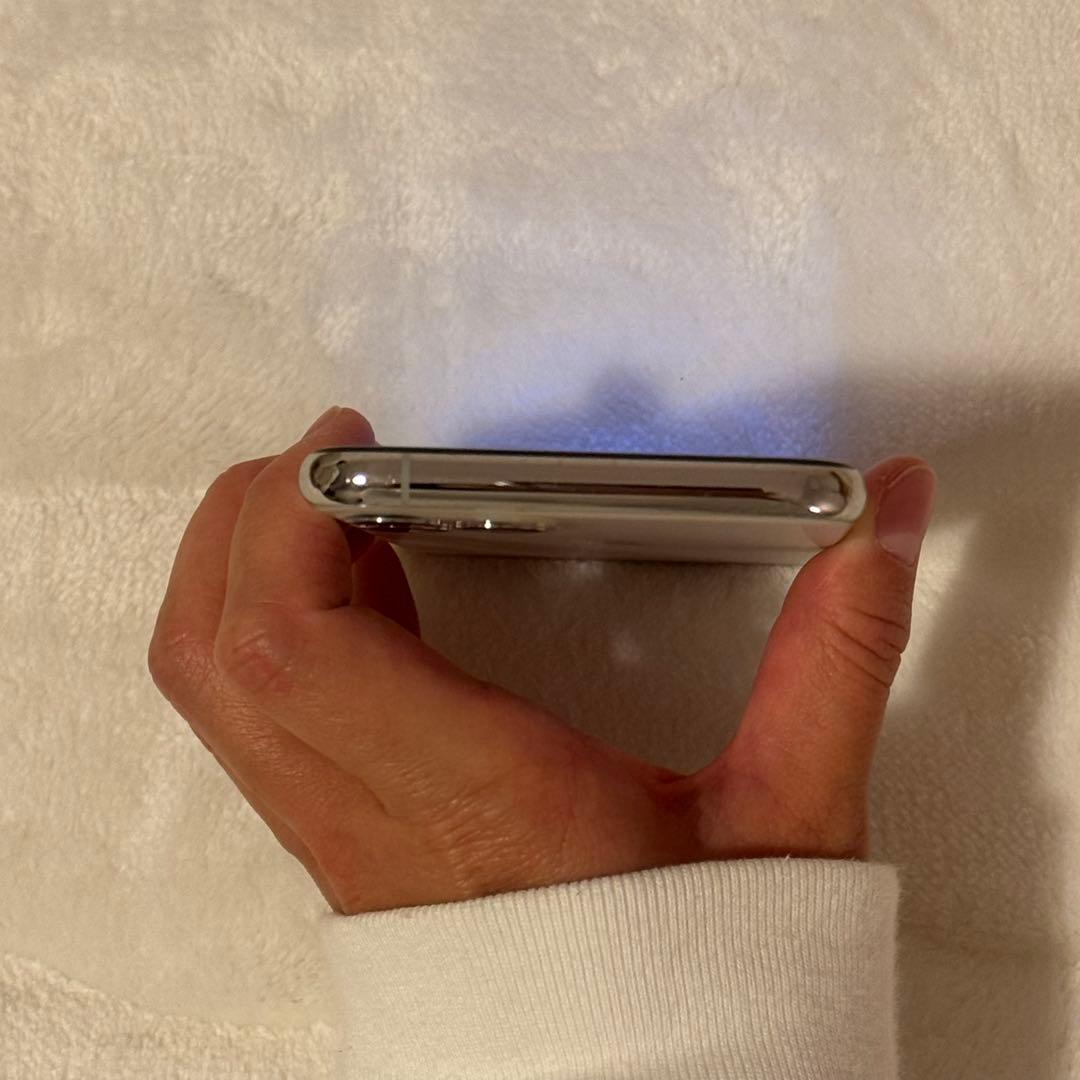 Apple iPhone 11 Pro シルバー　256G