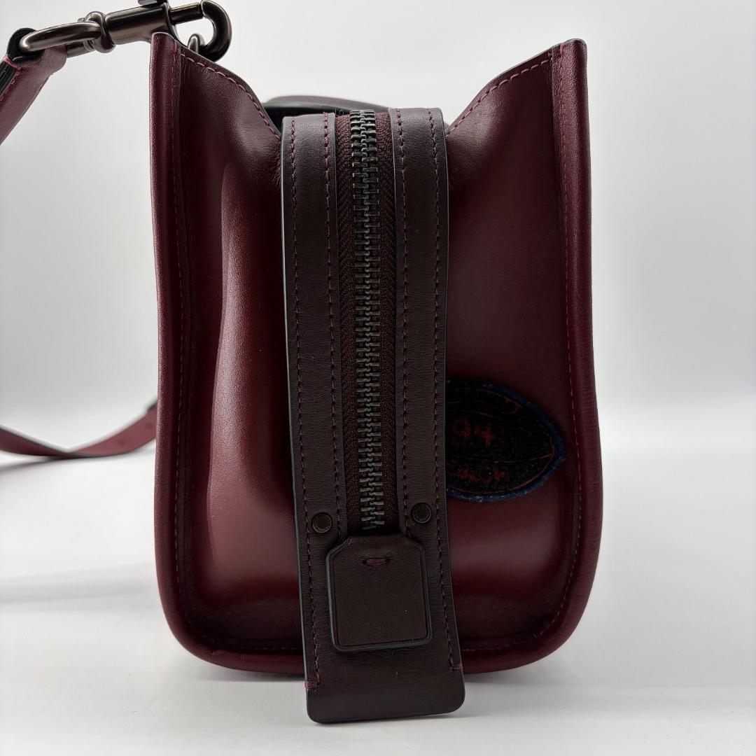 16445✨新品タグ付き✨COACH ローグ25 ヴァーシティ パッチ 2way