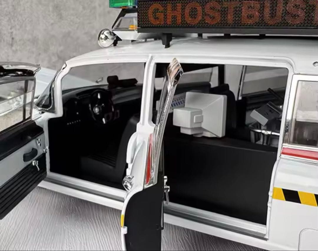 ゴーストバスターズ キャデラック ミニカー 1:18