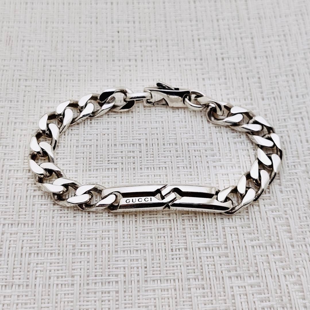 GUCCI ノット　インフィニティ　ブレスレット