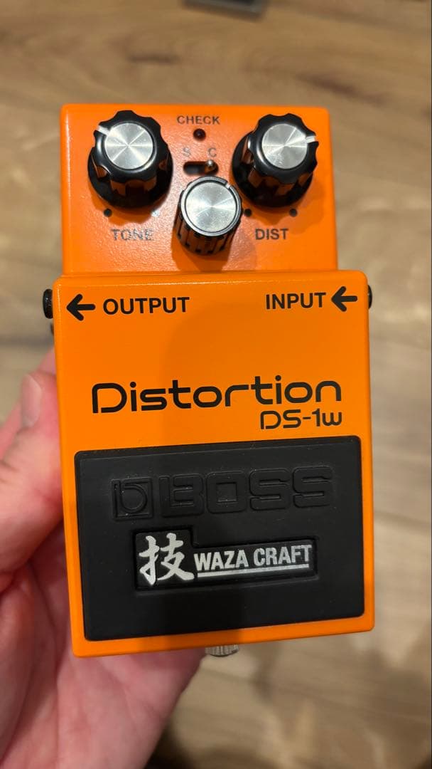 ギター boss ds-1w