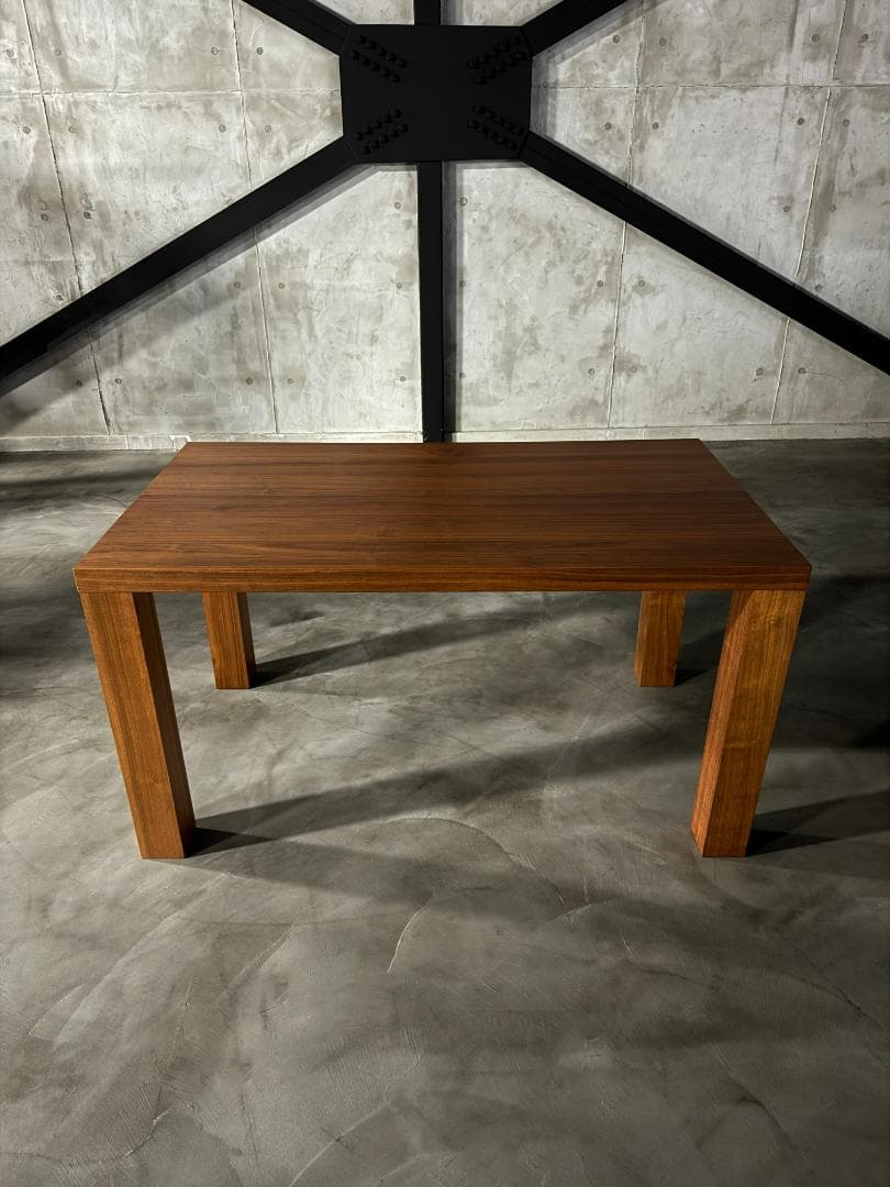 ダイニングテーブル Bo Concept Occa